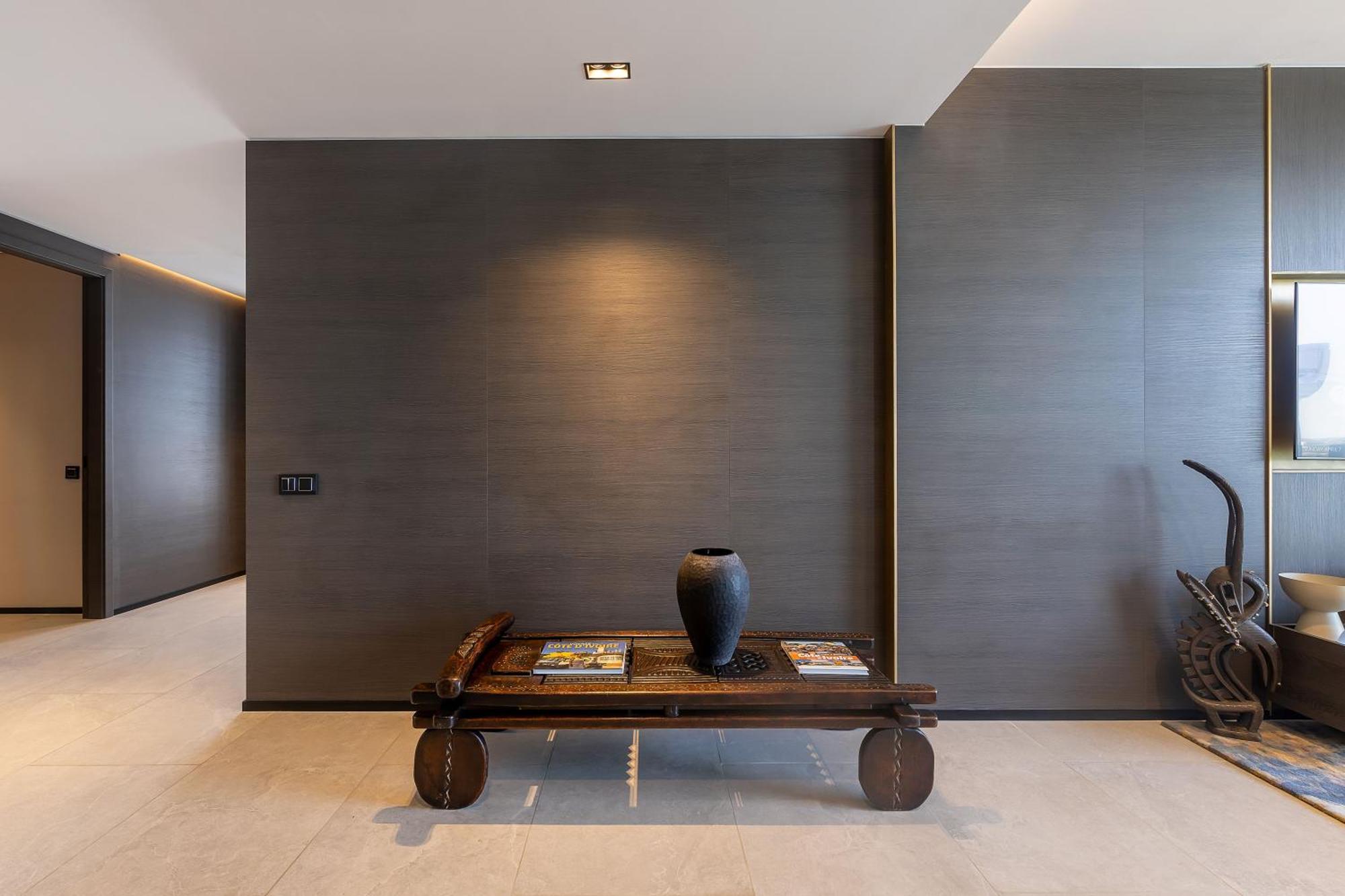 Noom Hotel Abidjan Plateau Exterior foto Interior of the house